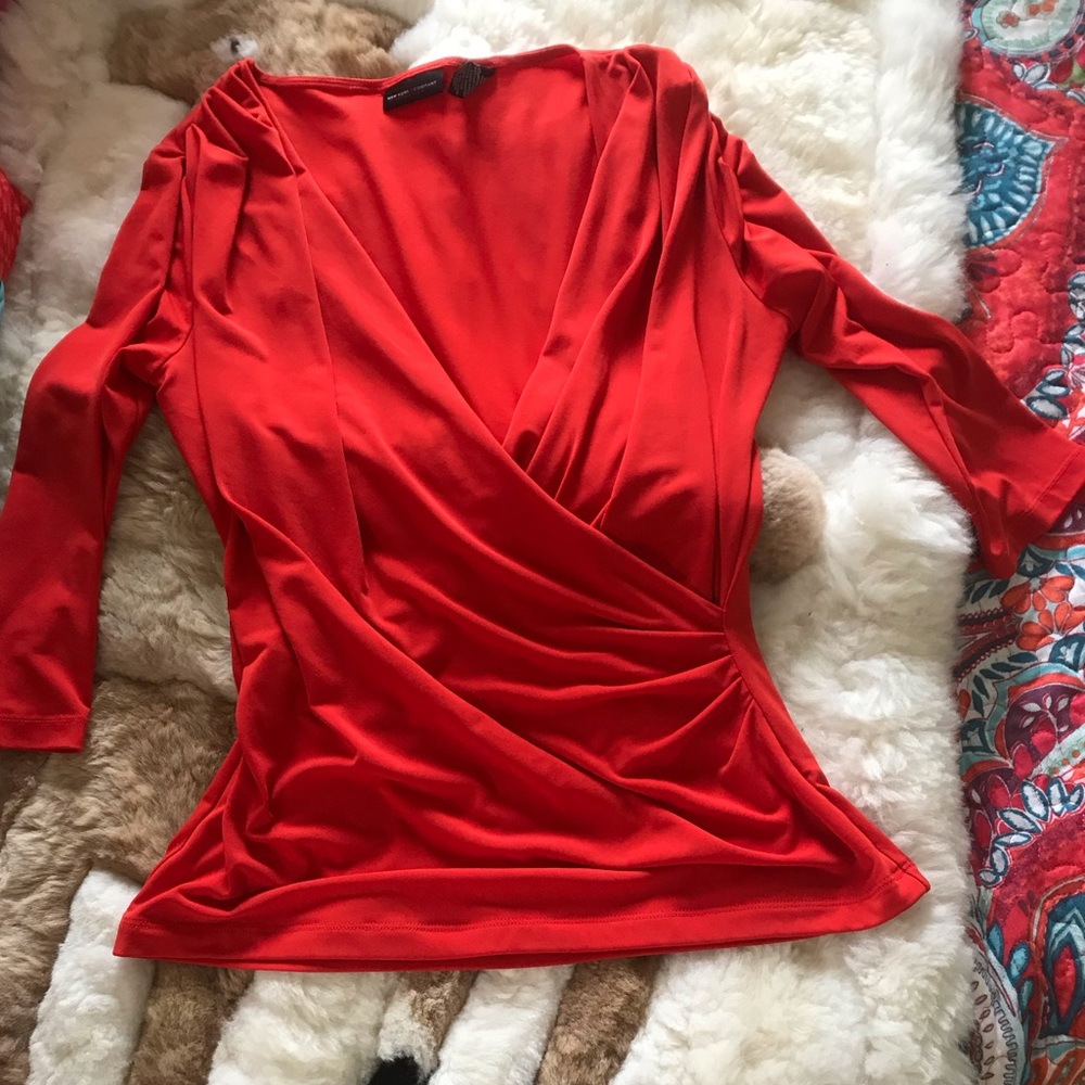 NY & Co form fitting top